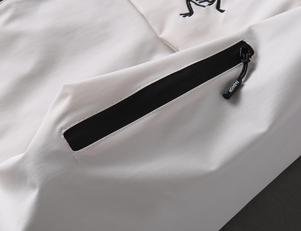 ブランドジャケット角部分ディテール